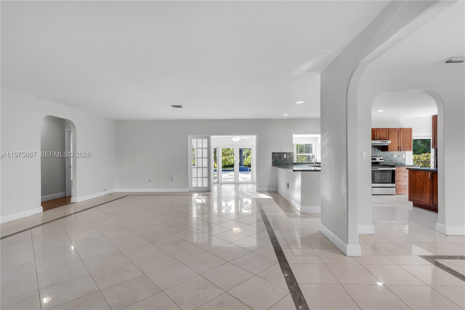 8700 Southwest 64th Avenue Pinecrest, FL 33156 - Photo 5 of 42