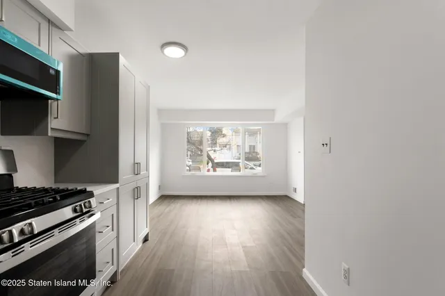 $479,900 | 695 Barlow Avenue | Eltingville