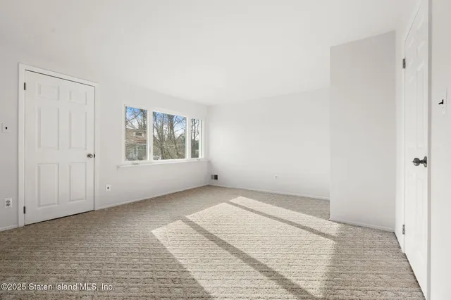 $479,900 | 695 Barlow Avenue | Eltingville