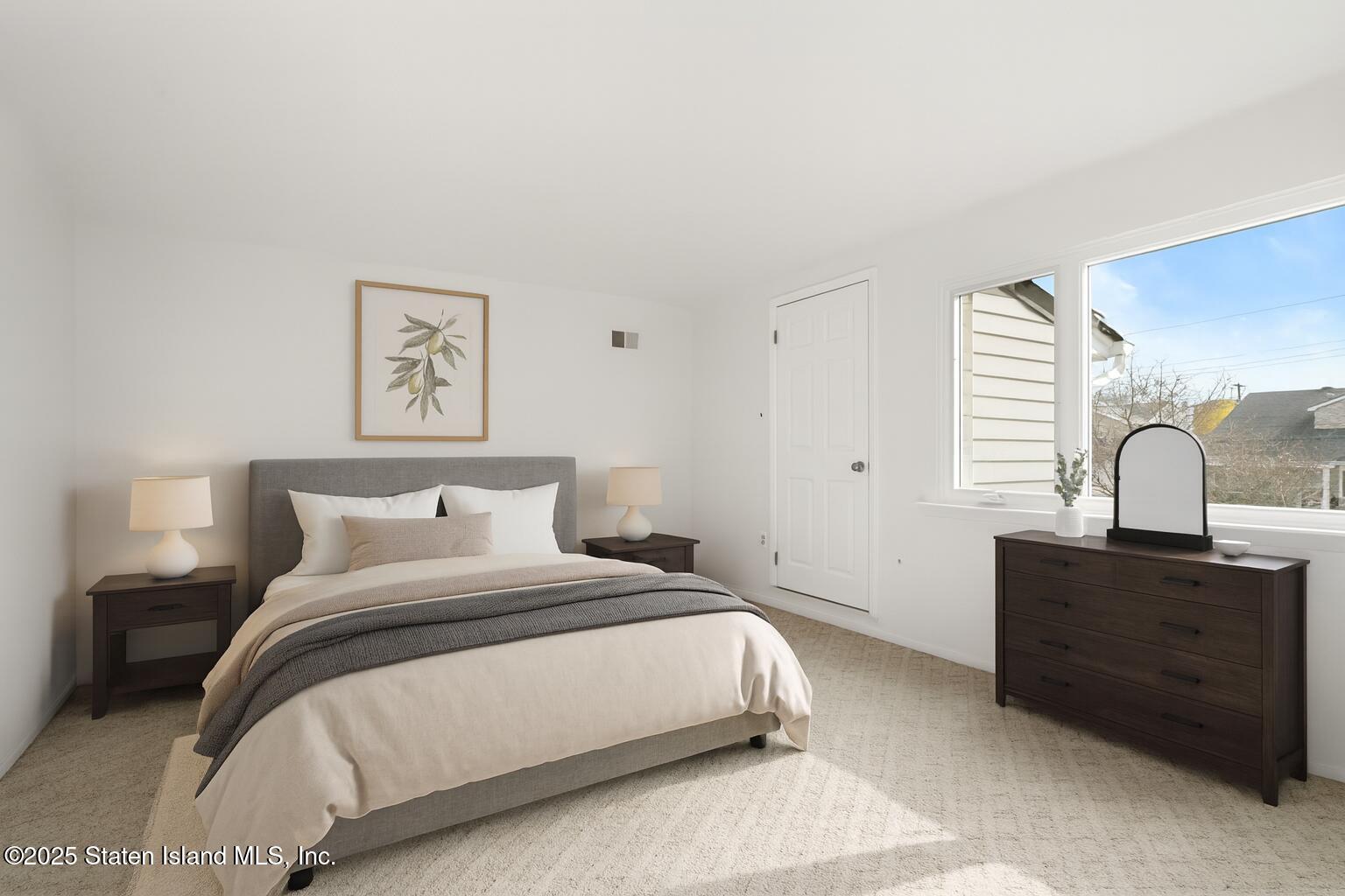 695 Barlow Avenue Staten Island, NY 10312 - Photo 17 of 20 ChatGPT Image Dec 11, 2025 at 10_59_13 A