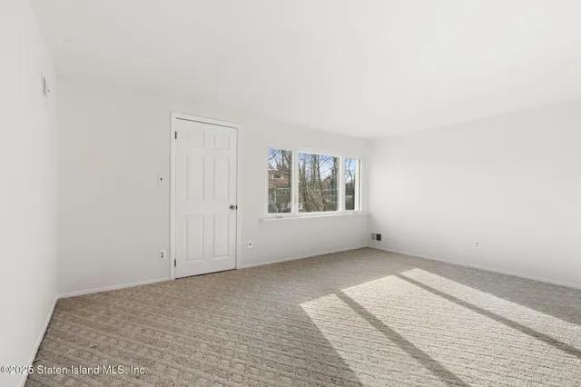 $479,900 | 695 Barlow Avenue | Eltingville