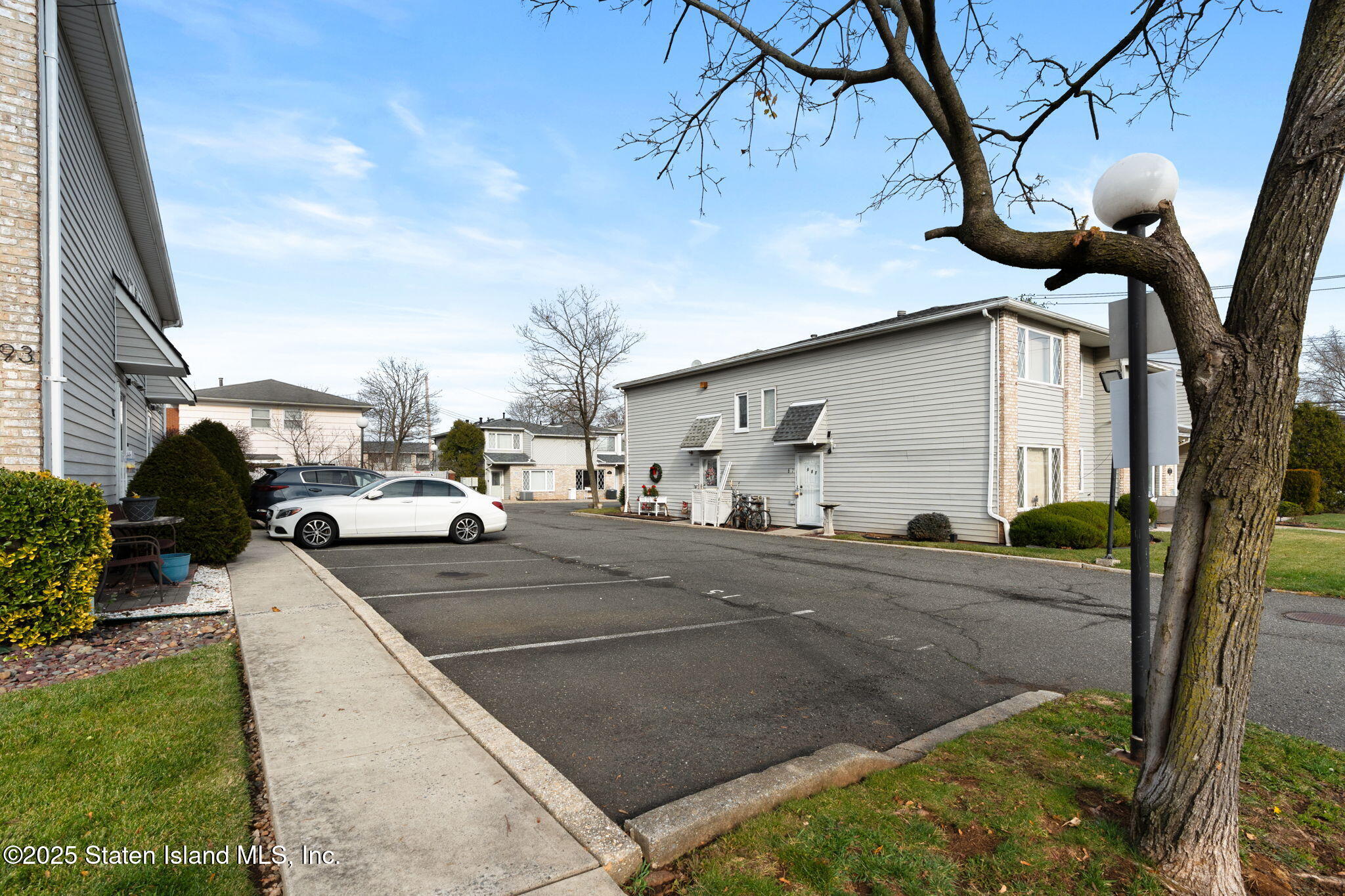 695 Barlow Avenue Staten Island, NY 10312 - Photo 20 of 20 3-web-or-mls-DSC07798