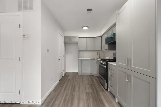 $479,900 | 695 Barlow Avenue | Eltingville