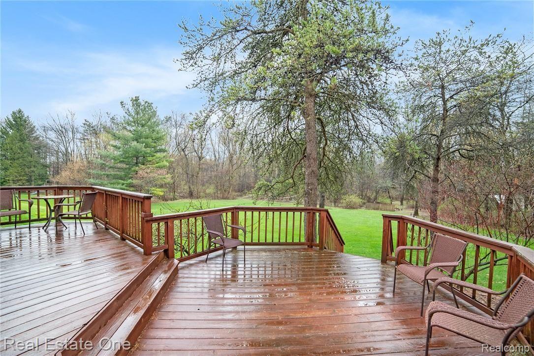 3510 Landview Drive Rochester, MI 48306 - Photo 34 of 50 DSC_6628-1.jpg