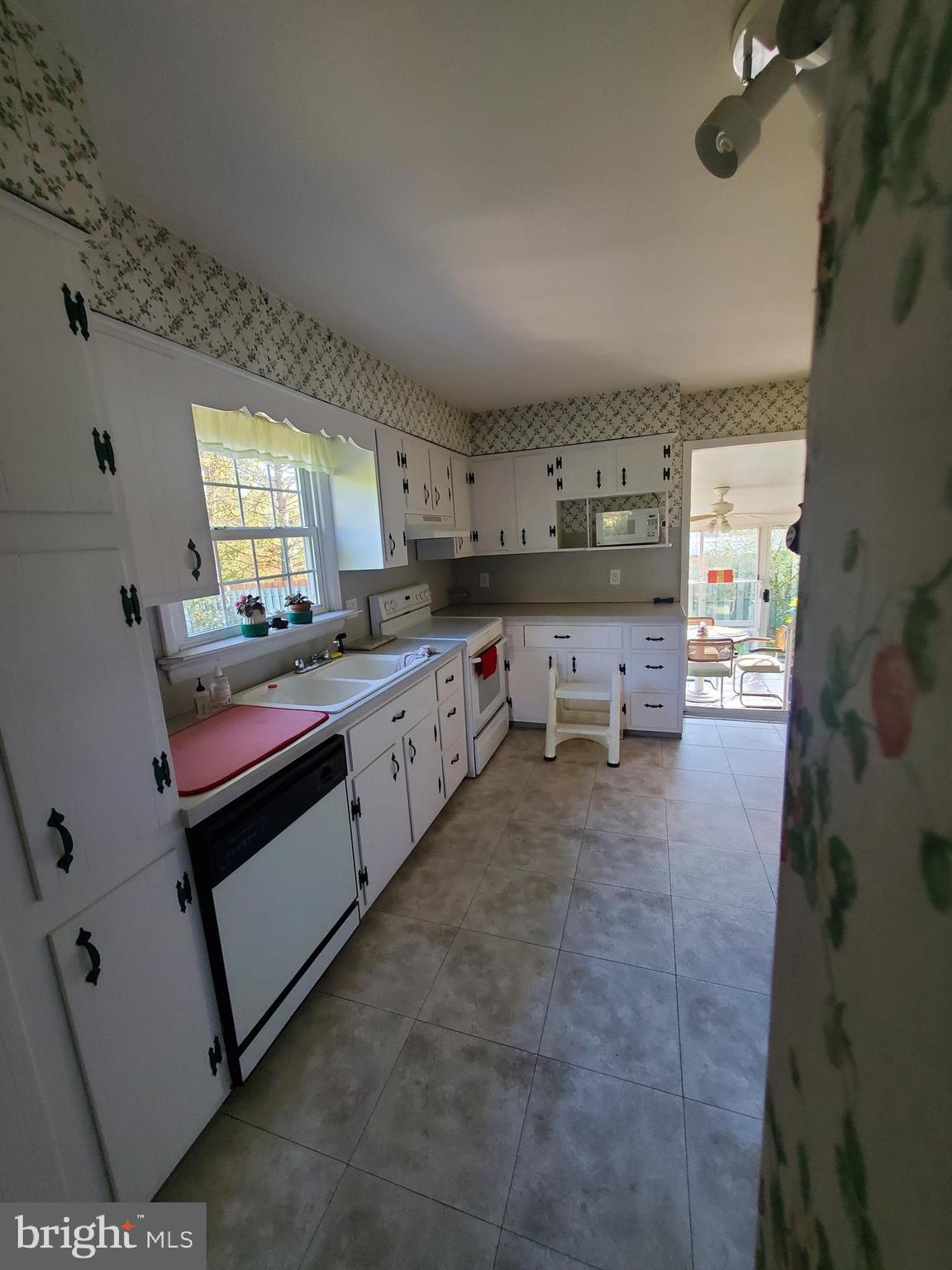 1363 South Spring Road Vineland, NJ 08361 - Photo 9 of 33