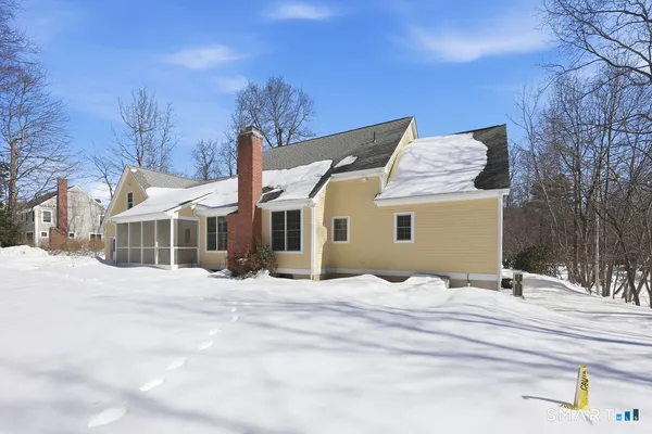$665,000 | 33 Westwood Drive, Canton, CT 06019