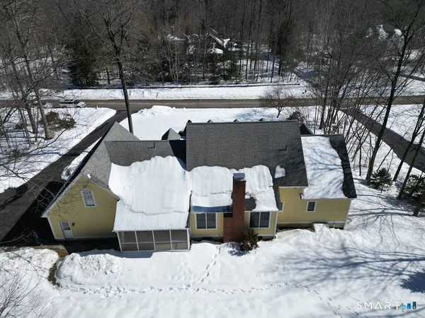 $665,000 | 33 Westwood Drive, Canton, CT 06019
