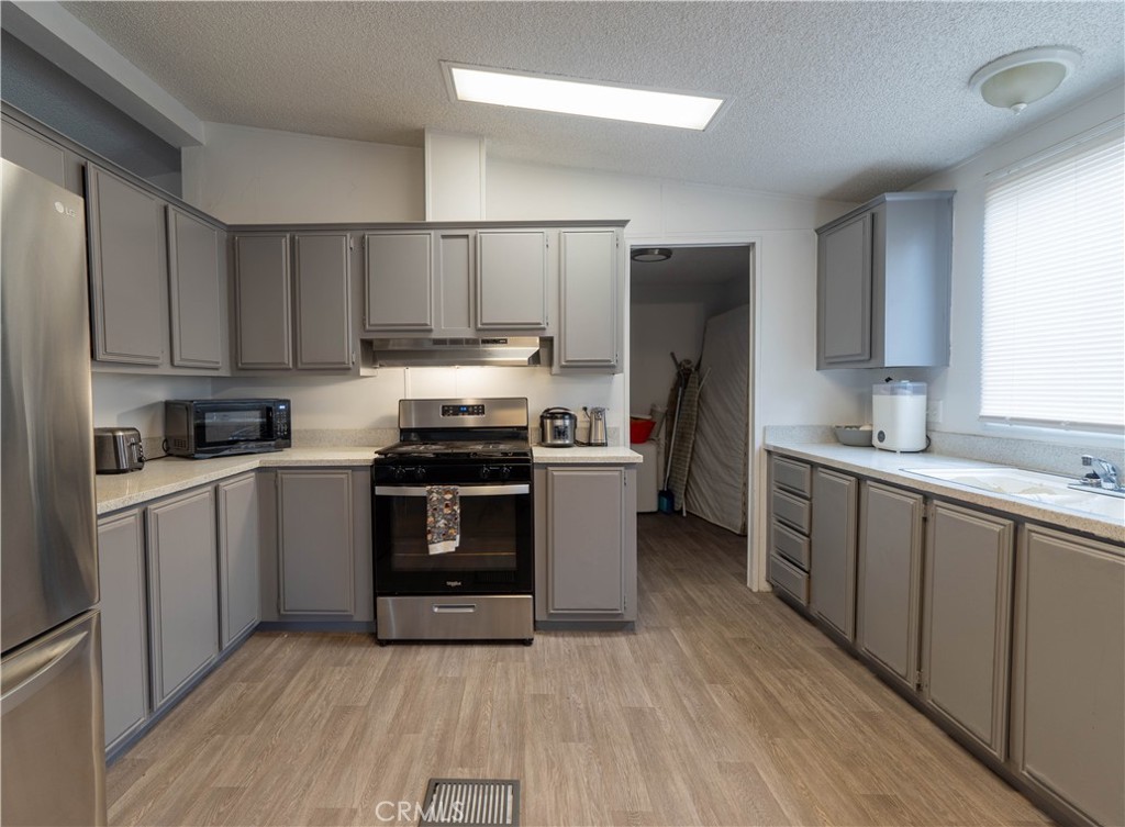 80 East Dawes, Unit 97 Perris, CA 92571 - Photo 6 of 30