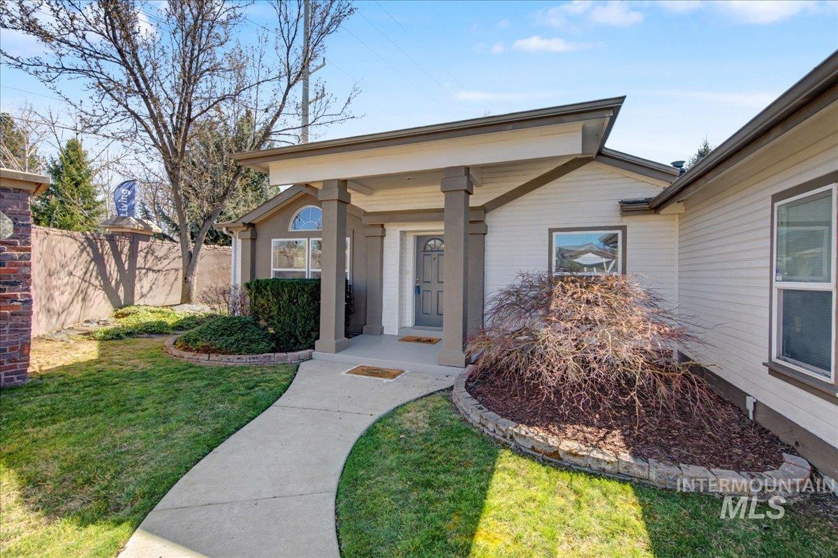 421 South Curtis Road, Unit 2 Boise, ID 83705 - Photo 2 of 36