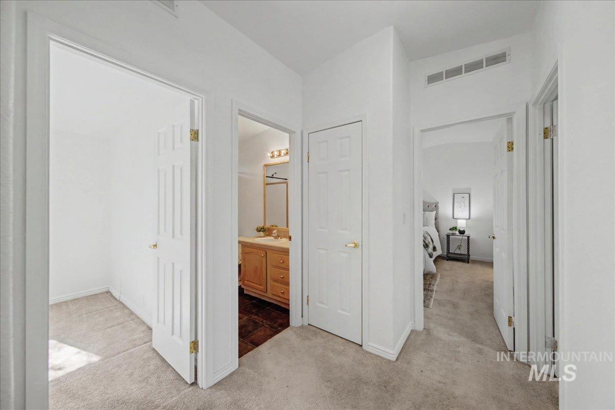 421 South Curtis Road, Unit 2 Boise, ID 83705 - Photo 21 of 36