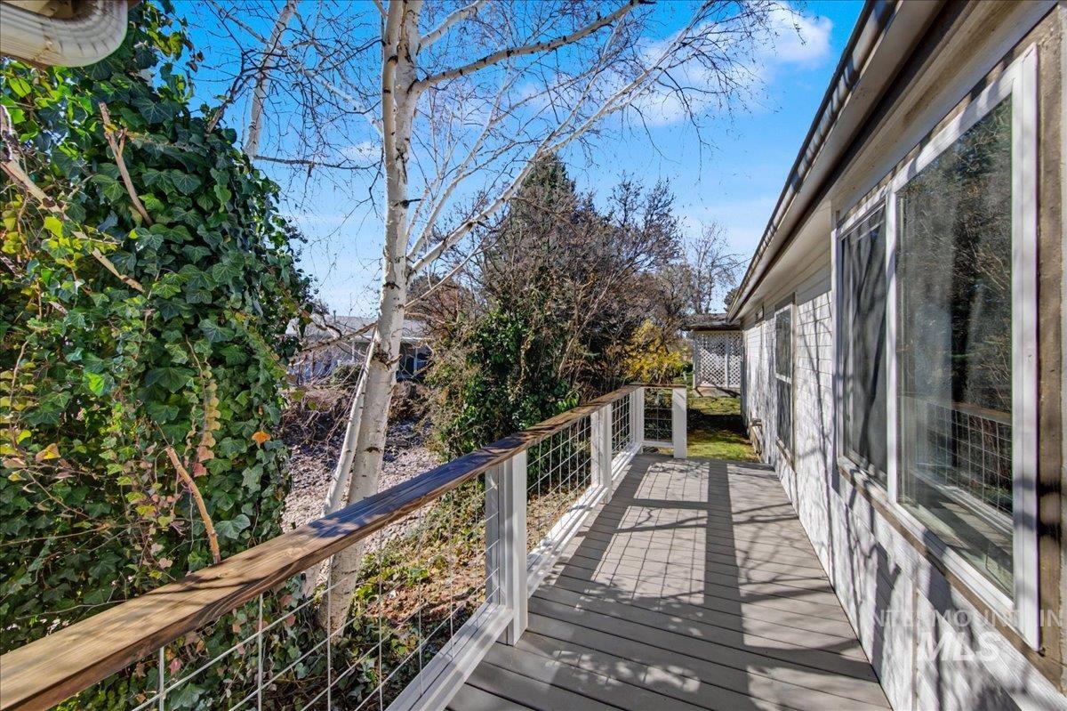 421 South Curtis Road, Unit 2 Boise, ID 83705 - Photo 33 of 36 View of canal