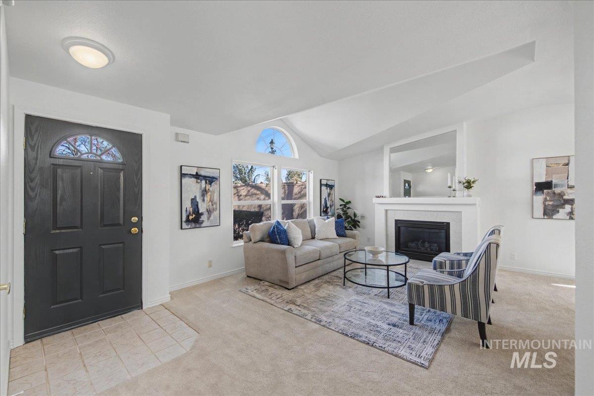 421 South Curtis Road, Unit 2 Boise, ID 83705 - Photo 4 of 36