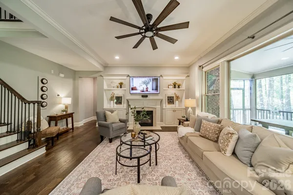 $1,200,000 | 800 Hidden Pond Lane, Waxhaw, NC 28173