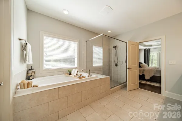 $1,200,000 | 800 Hidden Pond Lane, Waxhaw, NC 28173