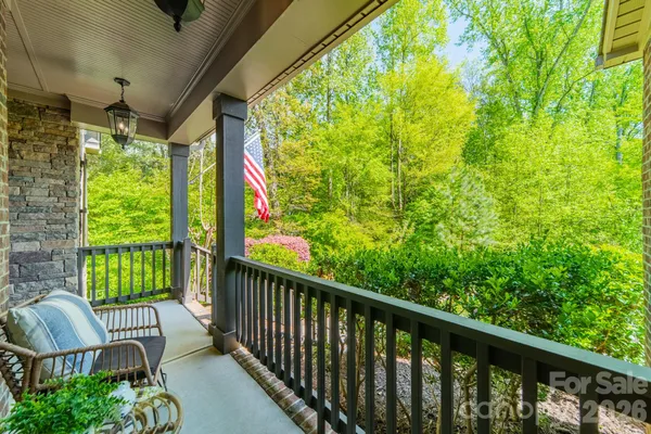 $1,200,000 | 800 Hidden Pond Lane, Waxhaw, NC 28173