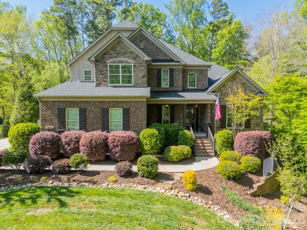$1,200,000 | 800 Hidden Pond Lane, Waxhaw, NC 28173