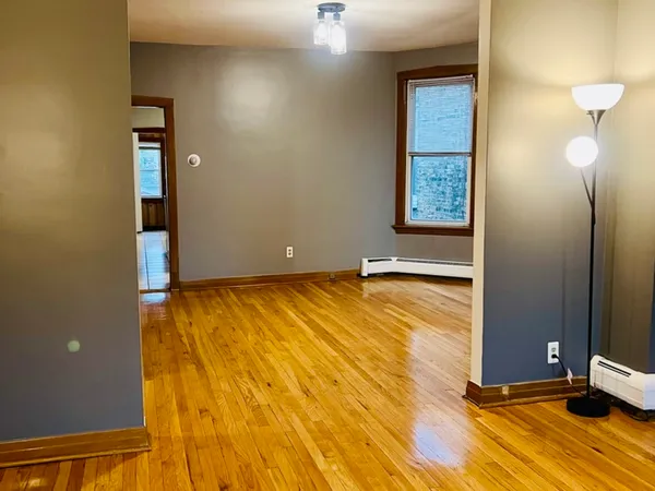 $2,100 | 5110 West Hutchinson Street, Unit 2, Chicago, IL 60641