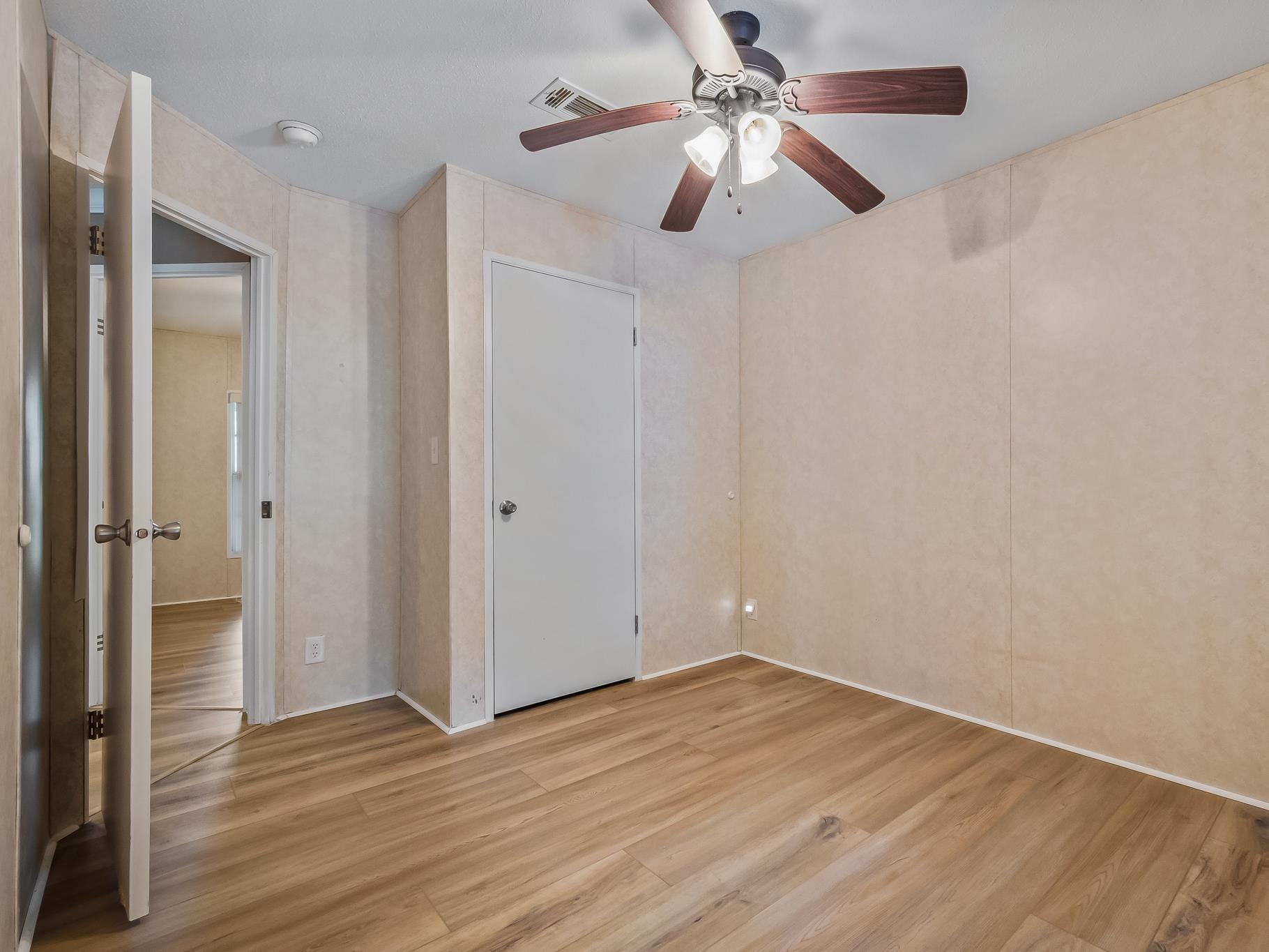 2749 Lakeview Point Road Quincy, FL 32351 - Photo 2 of 42