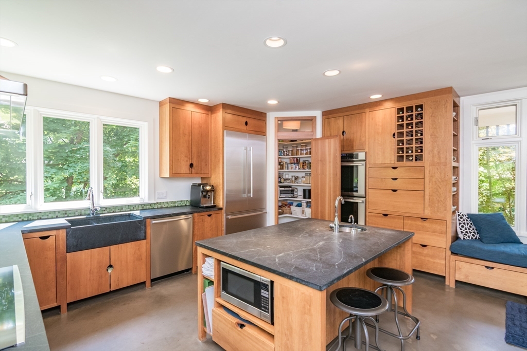 75 Lyman Road Northampton, MA 01060 - Photo 16 of 42 Gallery Image 16