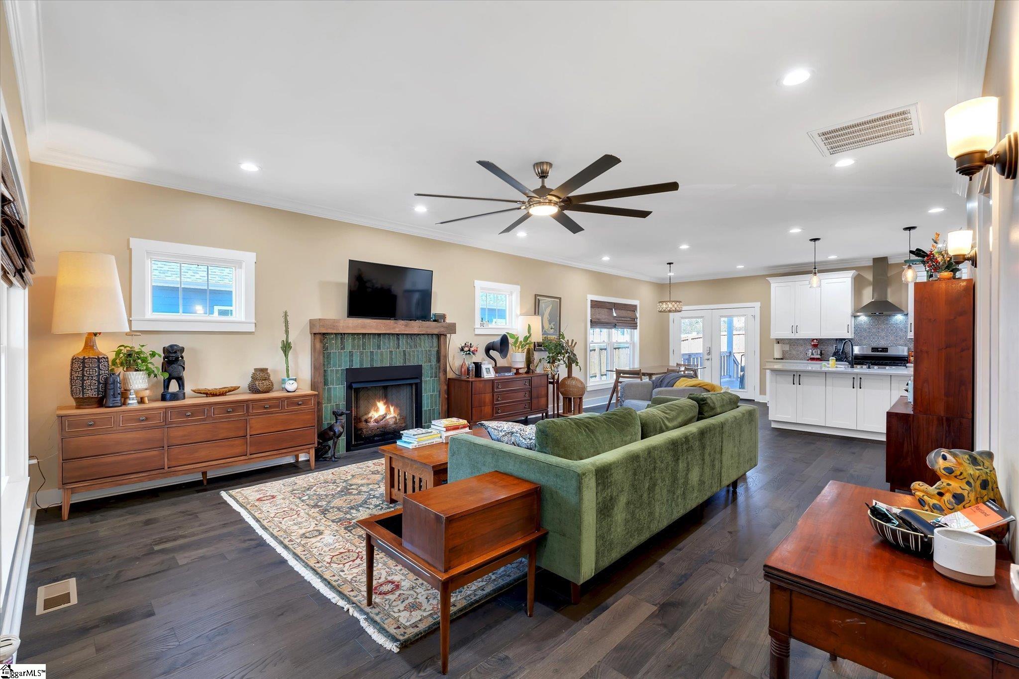 406 Highland Road Easley, SC 29640 - Photo 8 of 26