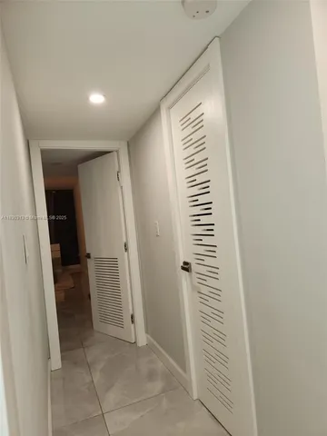 $595,000 | 1075 92nd Street, Unit 405, Bay Harbor Islands, FL 33154