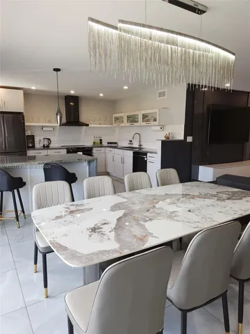 $595,000 | 1075 92nd Street, Unit 405, Bay Harbor Islands, FL 33154