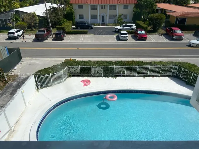 $595,000 | 1075 92nd Street, Unit 405, Bay Harbor Islands, FL 33154