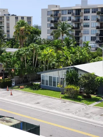 $595,000 | 1075 92nd Street, Unit 405, Bay Harbor Islands, FL 33154