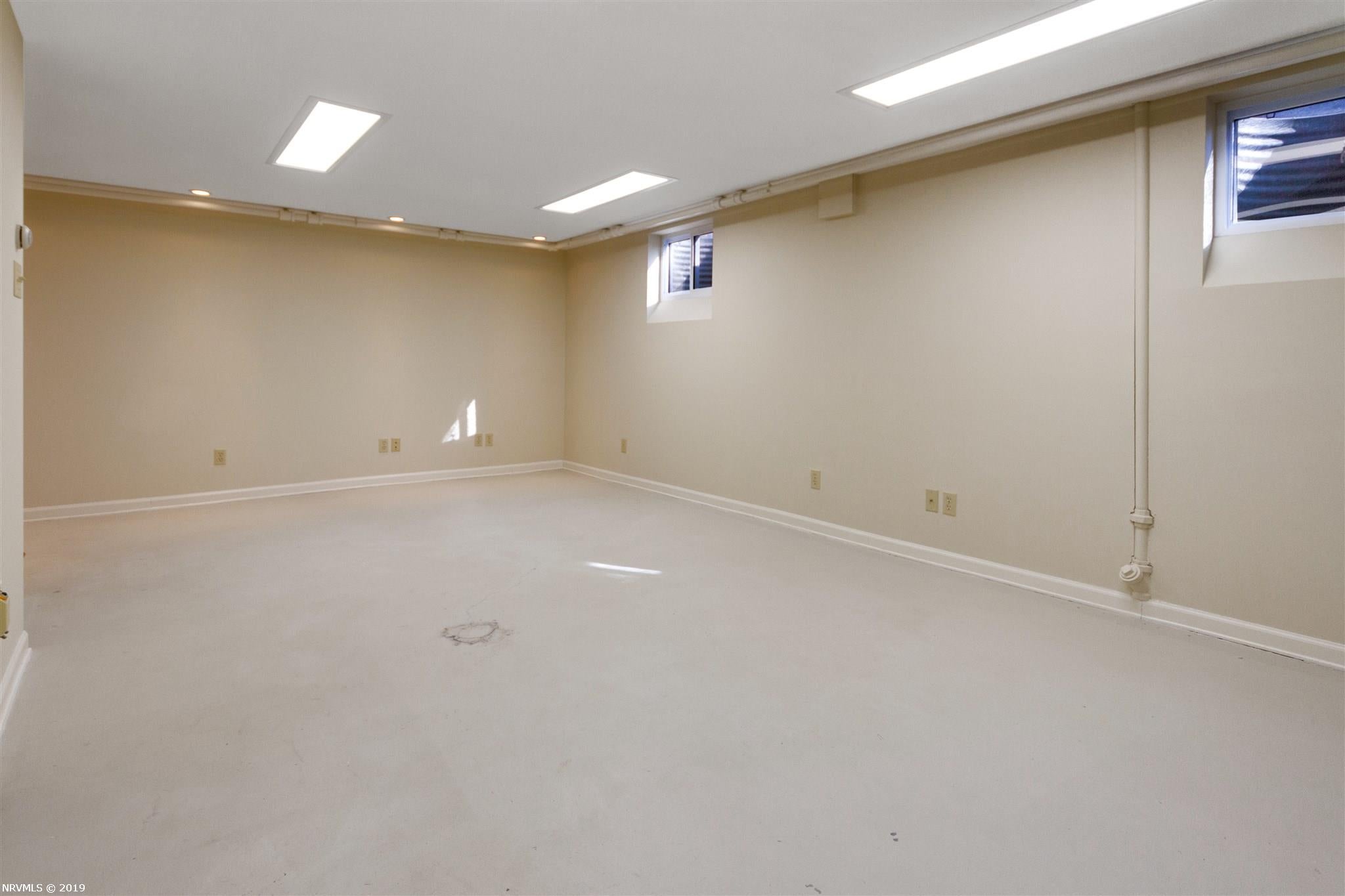 235 Overhill Road Christiansburg, VA 24073 - Photo 39 of 57 Gallery Image 39