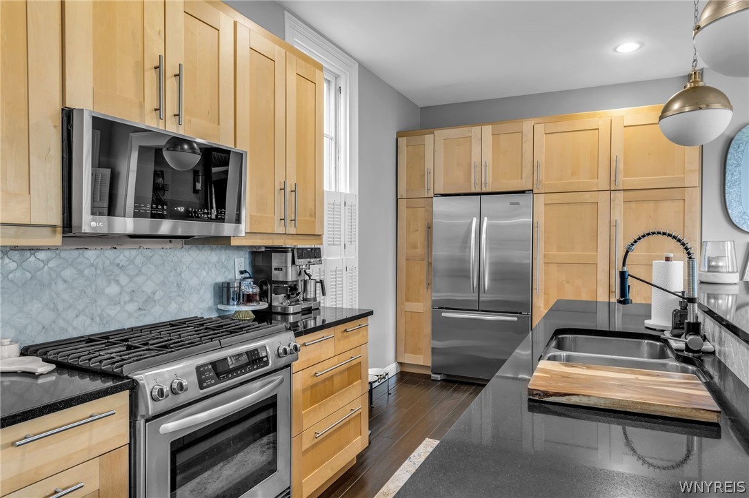 345 Virginia Street Buffalo, NY 14201 - Photo 29 of 37