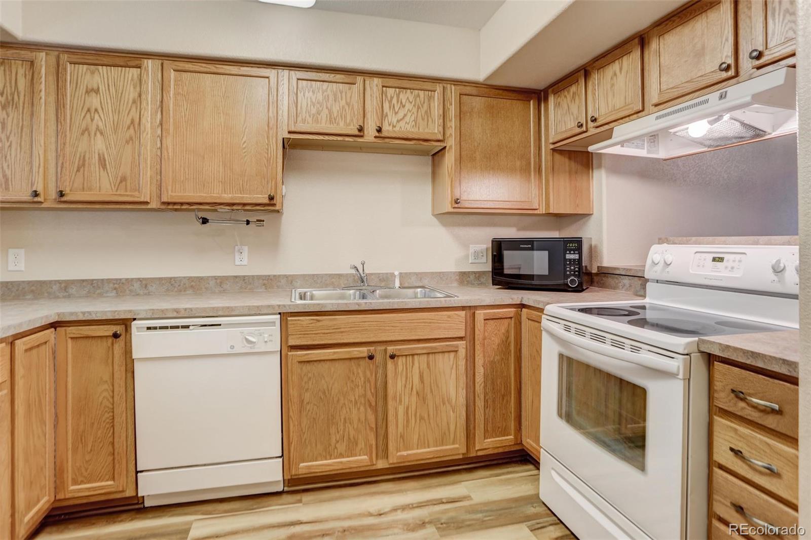 8690 Decatur Street, Unit 105 Westminster, CO 80031 - Photo 4 of 29 Gallery Image 4
