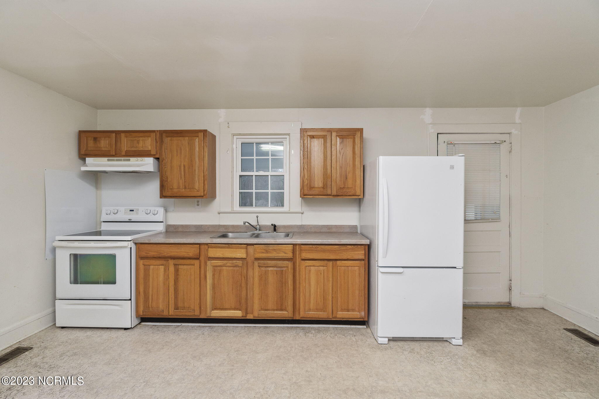 1505 Paradise Road Edenton, NC 27932 - Photo 20 of 28 20-web-or-mls-DSC05954