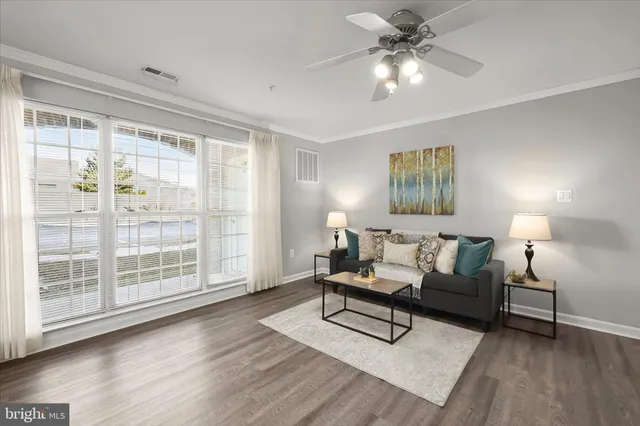 $295,000 | 2509 Shelley Circle, Unit 5 1D, Frederick, MD 21702