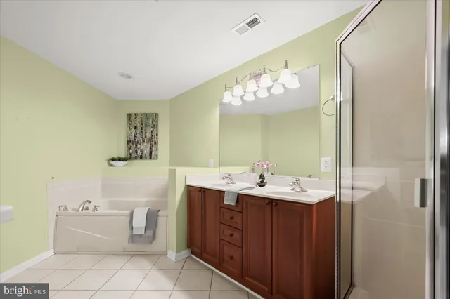 $295,000 | 2509 Shelley Circle, Unit 5 1D, Frederick, MD 21702