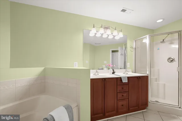 $295,000 | 2509 Shelley Circle, Unit 5 1D, Frederick, MD 21702