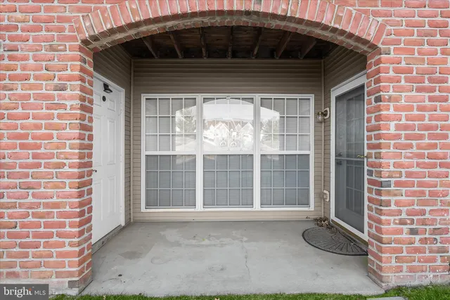 $295,000 | 2509 Shelley Circle, Unit 5 1D, Frederick, MD 21702