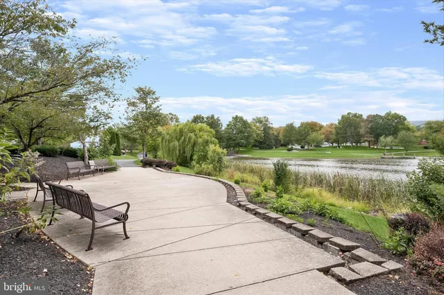 $295,000 | 2509 Shelley Circle, Unit 5 1D, Frederick, MD 21702