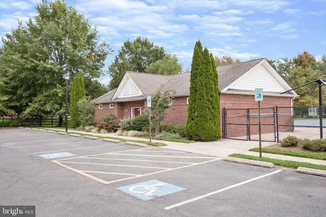 $295,000 | 2509 Shelley Circle, Unit 5 1D, Frederick, MD 21702