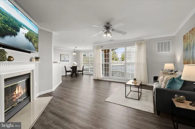 $295,000 | 2509 Shelley Circle, Unit 5 1D, Frederick, MD 21702