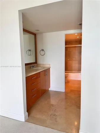 $4,400 | 2333 Brickell Avenue, Unit 2215, Miami, FL 33129