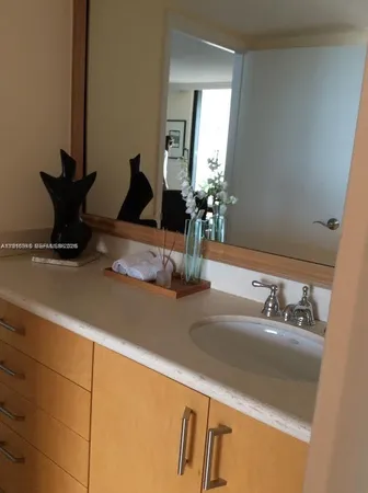 $4,400 | 2333 Brickell Avenue, Unit 2215, Miami, FL 33129