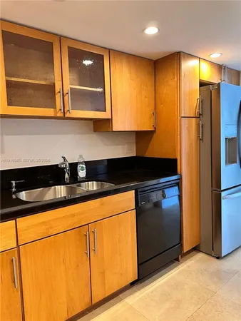 $4,400 | 2333 Brickell Avenue, Unit 2215, Miami, FL 33129