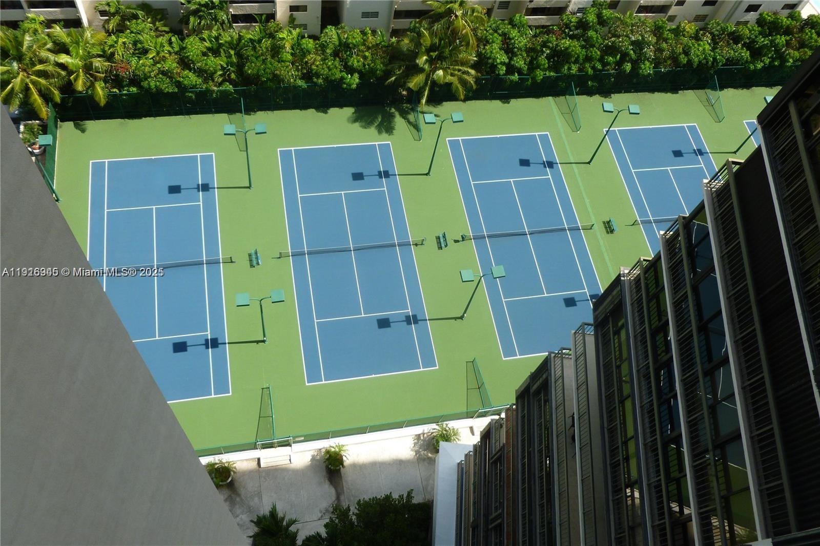 2333 Brickell Avenue, Unit 2215 Miami, FL 33129 - Photo 26 of 27