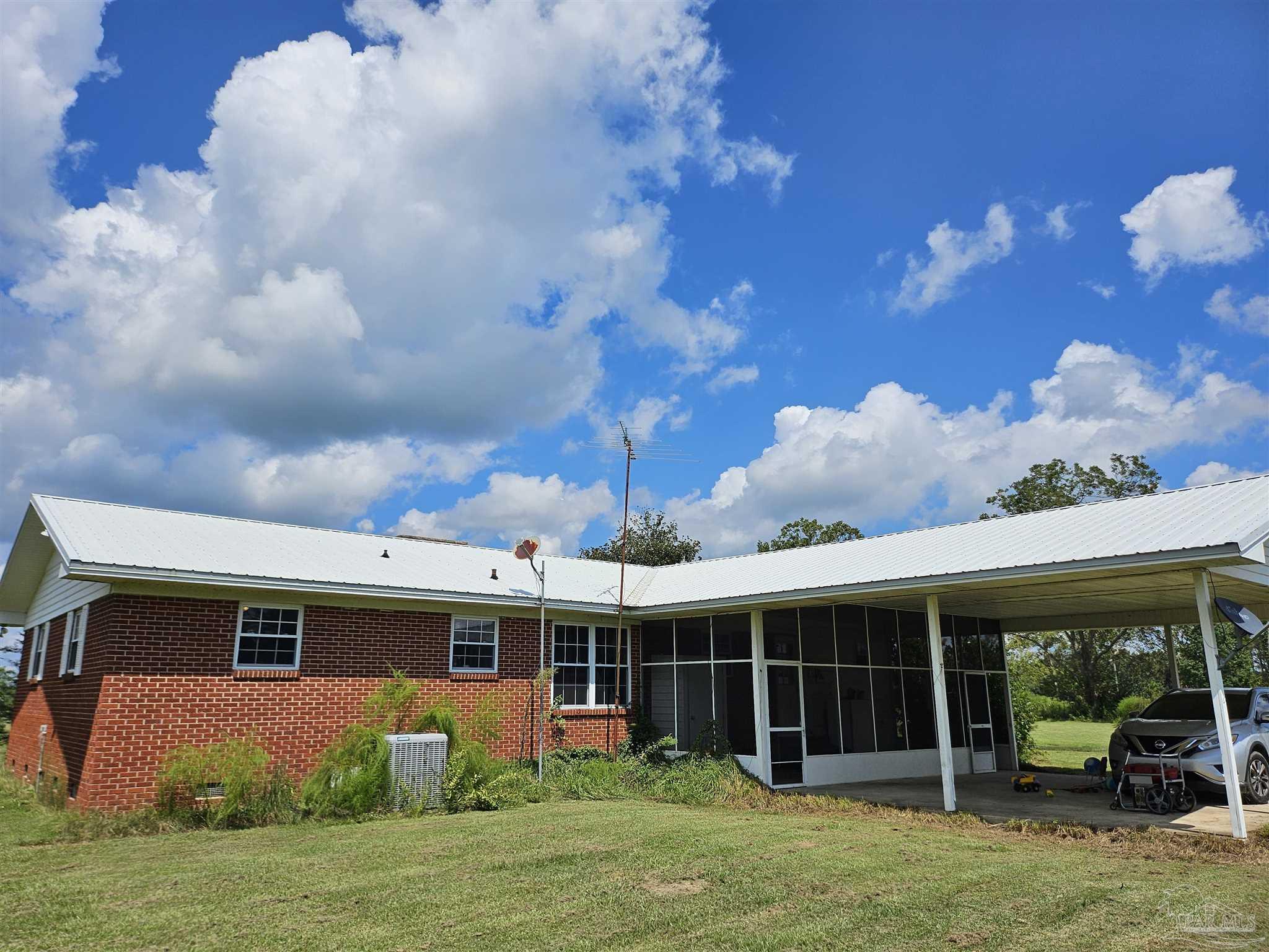 5601 Pine Forest Road McDavid, FL 32568 - Photo 10 of 39 Gallery Image 10