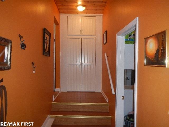 5275 Pointe Tremble Road Algonac, MI 48001 - Photo 20 of 42 31303602-19.JPG