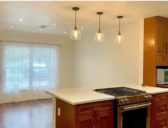 $2,800 | 3535 Wentworth Street, Houston, TX 77004