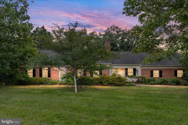 $499,900 | 179 Woodridge Lane, Winchester, VA 22603