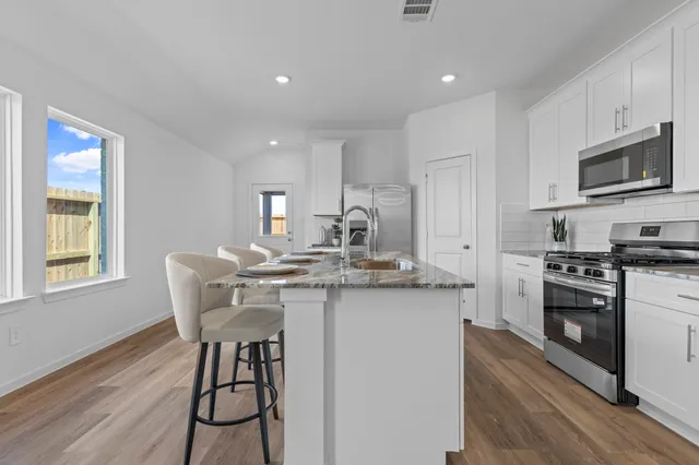 $274,990 | 2426 Cherry Ruby Drive, Iowa Colony, TX 77583