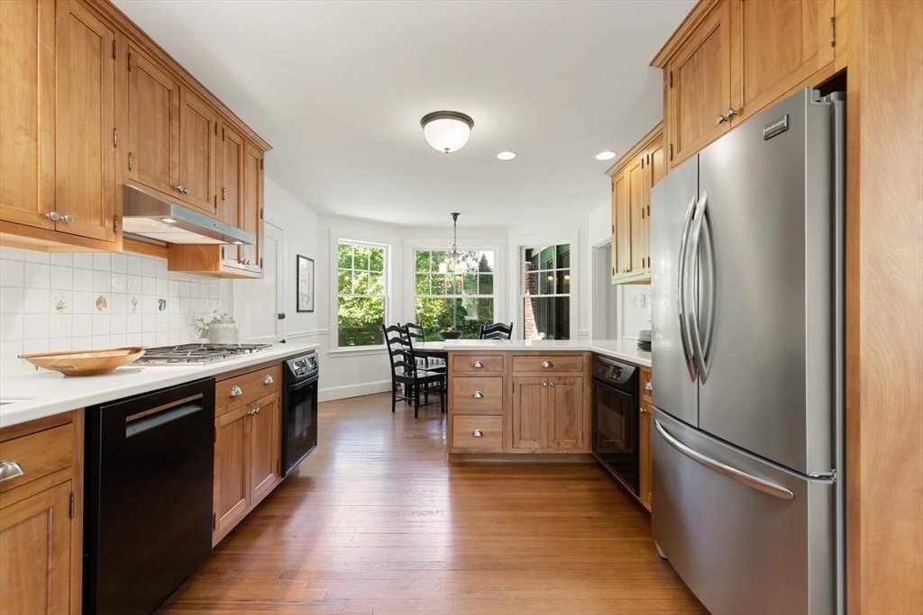 9 Wilson Street Winchester, MA 01890 - Photo 13 of 38