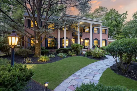 $1,675,000 | 112 Tupelo Hill Drive, Cranston, RI 02920